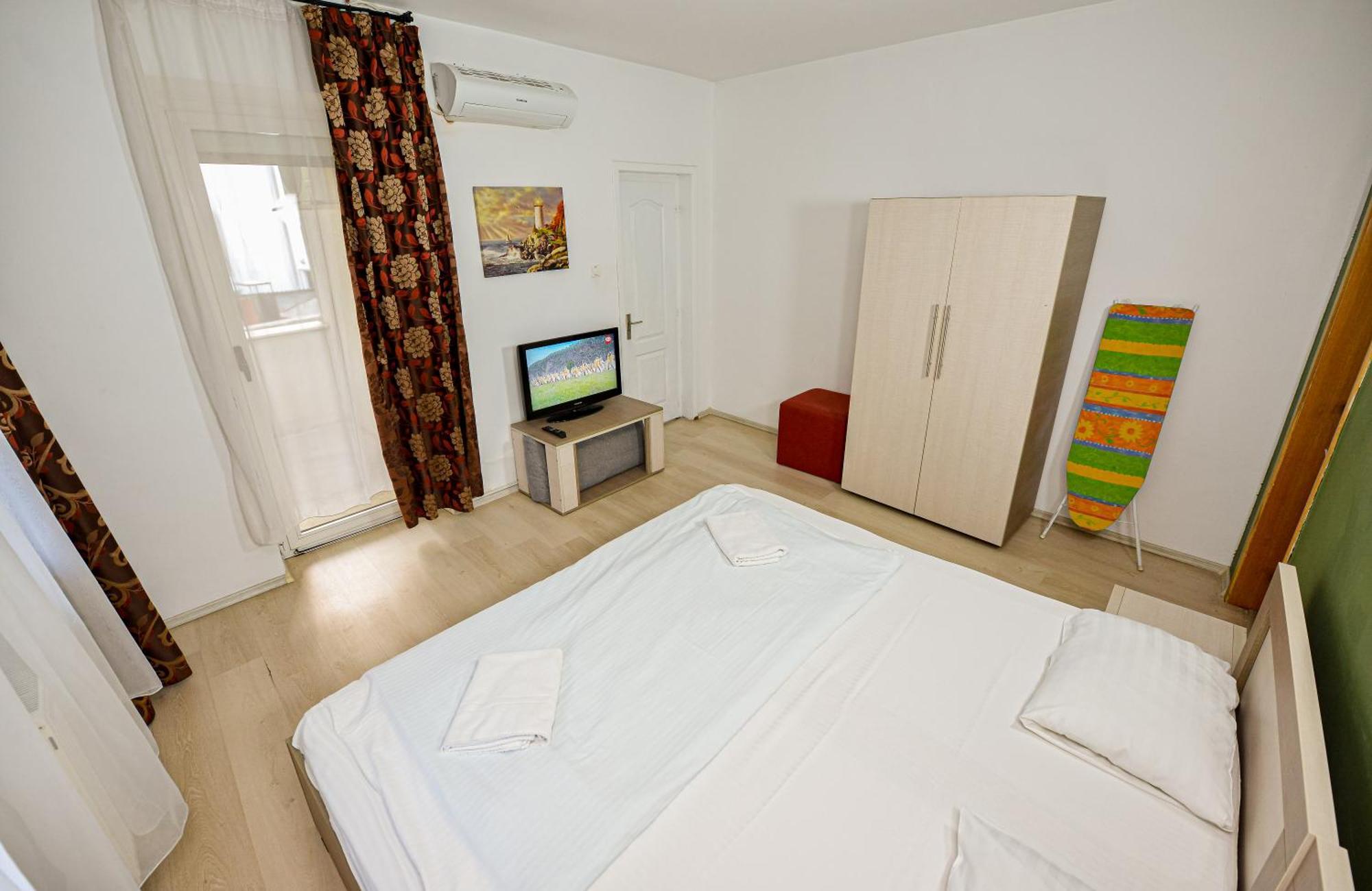 Ideal Accommodation City Center Bukarest Exteriör bild