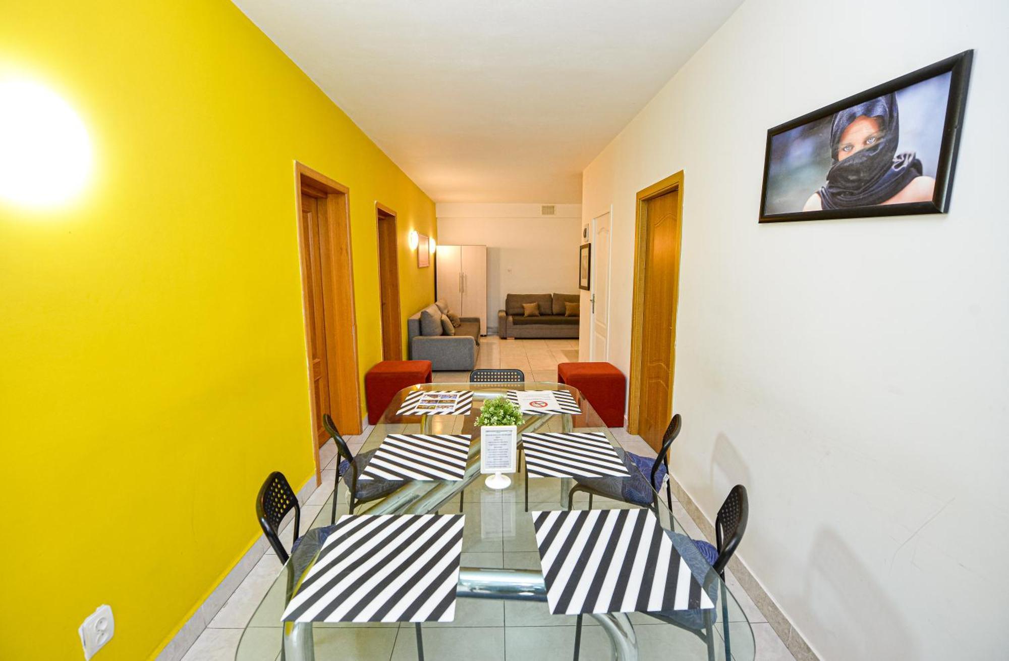 Ideal Accommodation City Center Bukarest Exteriör bild