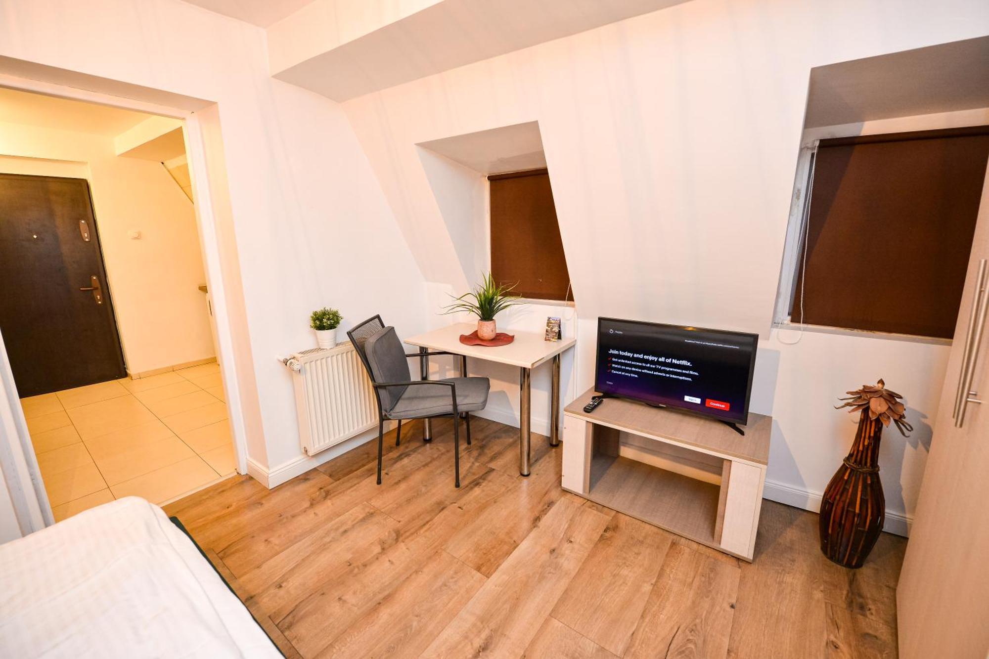 Ideal Accommodation City Center Bukarest Exteriör bild